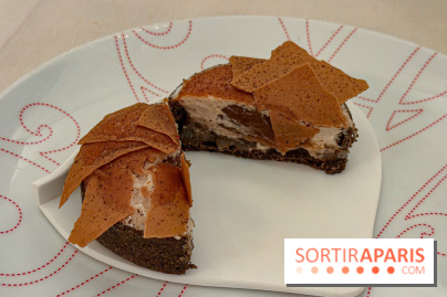 Noël 2025 au Plaza Athénée : tea time festif en famille, patinoire enchantée et chalet-raclette - IMG 4387