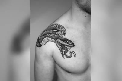 Leandro Muniz: projets de tatouage sur-mesure en micro-réalisme et blackwork à Paris
