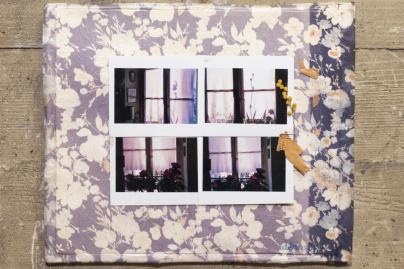 Lettres du quotidien : exposition de Malak et Mona Varichon  - Malak El Zanaty Varichon,  Vie et mort de l’iris bleu de l’été 2010 à Paris , 2021  Matrices & multiples , The Vanity Gallery (cur. Asha Schechter), Los Angeles CA, 2021