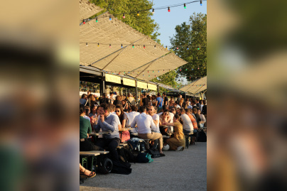 ANNETTE K PASSE EN MODE DOLCE VITA POUR LE MOIS DE MAI