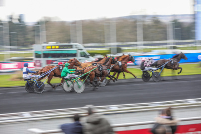Carnavals de France à l’Hippodrome Paris-Vincennes : défilés, courses et Miss France 2026 - BVdV 2023 0212140452BV1 4304