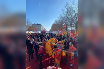 Défilés, dragons et saveurs asiatiques : la place de la République célèbre l’Année du Cheval - 5 2