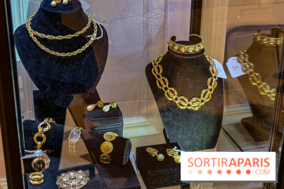 Une exposition mode gratuite de centaines de pièces Chanel dans une sublime maison de ventes à Paris