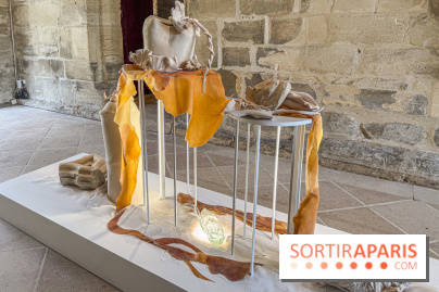 Inkarna : l’exposition de Yosra Mojtahedi à l’Abbaye de Maubuisson