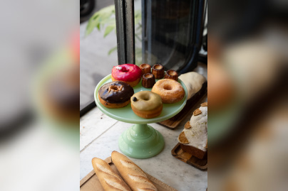 Le Pont Traversé, le coffee shop L'exposition en plein air de Yann Arthus Bertrand a été saccagée par les supporters ce mercredi soir, l'artiste a lancé un appel à l'aide 👉https://sortiraparis.com/r/ajypUfeN gluten se réinvente