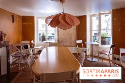 Le Pont Traversé, le coffee shop L'exposition en plein air de Yann Arthus Bertrand a été saccagée par les supporters ce mercredi soir, l'artiste a lancé un appel à l'aide 👉https://sortiraparis.com/r/ajypUfeN gluten se réinvente - salle de l'étage