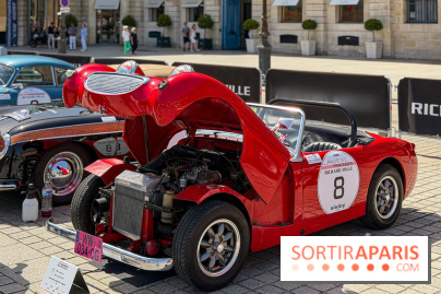 Le Rallye des Princesses expose ses voitures de collection sur la Place Vendôme - Facetune 24 05 2026 20 07 51