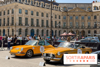 Le Rallye des Princesses expose ses voitures de collection sur la Place Vendôme