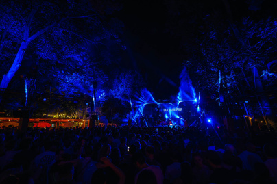 La Clairière : le club open-air de Paris pour l’été 2026 - @SEBASTIENK ARTS CLAIRIERE 05136