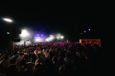 La Clairière : le club open-air de Paris pour l’été 2026 - @SEBASTIENK ARTS CLAIRIERE 07347