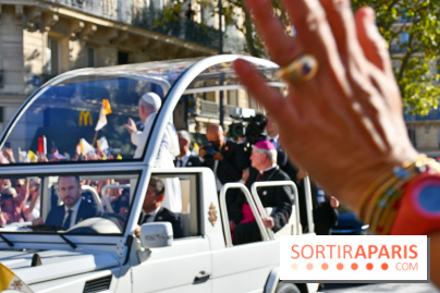 EN Images : le passage du pape Léon XIV en papamobile à Paris