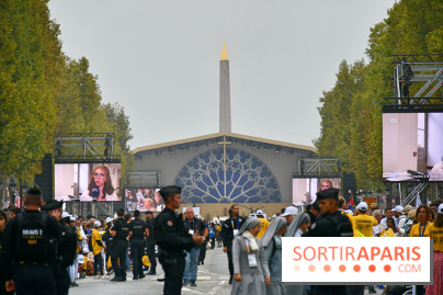En images : la messe géante sur les Champs-Elysées du Pape Léon XIV