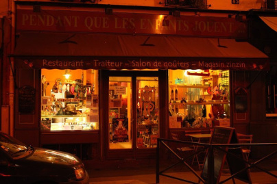 Pendant que les enfants jouent