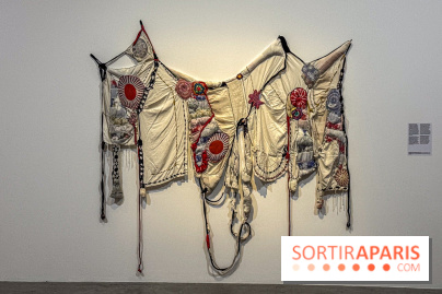 Sonia Gomes — Cœur sauvage : sculptures textiles au Palais de Tokyo