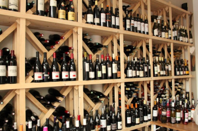 Epicerie Saint-Sabin, Cave à Vin