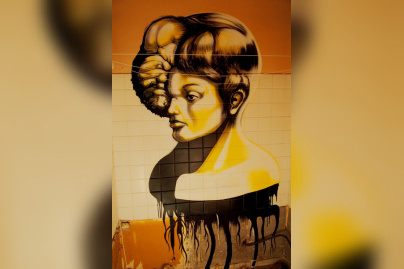 Woman by Senso wall-street-art-graffiti-Tour-Paris-13-Galerie-Itinerrance-Gallery-project