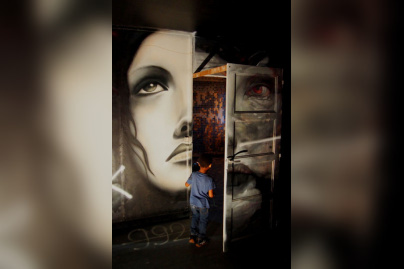 Woman Face by Bom. K Liliwenn 2013 wall graffiti Tour Paris 13 street art Galerie Itinerrance Gallery project