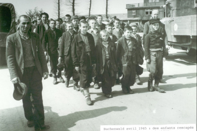 A la Vie !, Buchenwald, Mairie du 6e, exposition