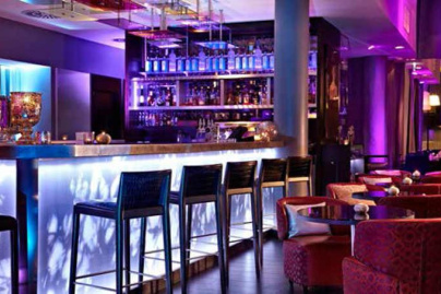 Cocktails Time au bar du Renaissance Paris Arc de Triomphe