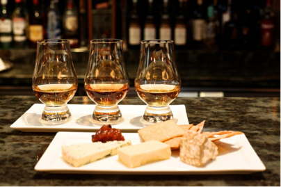 Dégustation fromages et whiskies au Vin Qui Parle