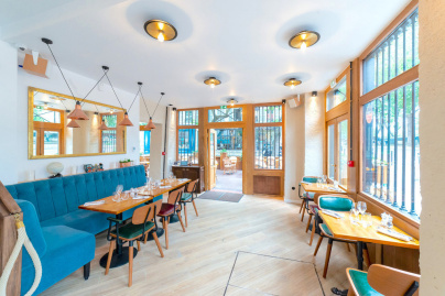 La Bouteille d'or : institution modernisée face à Notre Dame