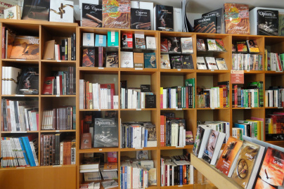 Musée du Fumeur, Visite insolite, la Libraire