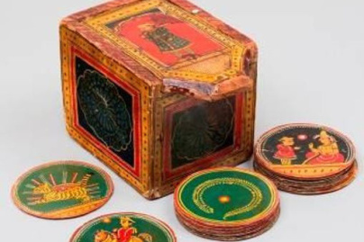 Ganjifas, cartes à jouer indiennes au Musée de la Carte à Jouer