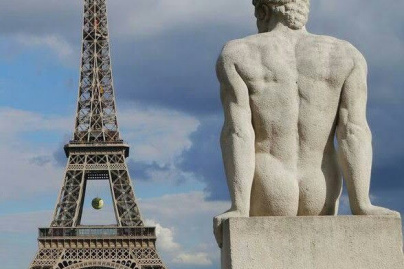 Visite guidée gratuite du Palais de Tokyo, condition : être nu !