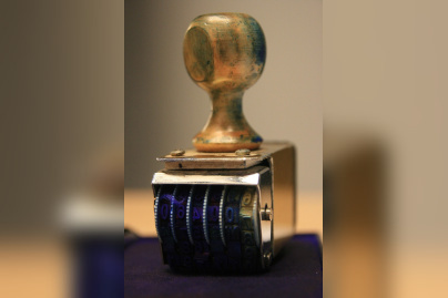 A la croisée des images, maison européenne de la photographie, Clerk, 2011 © Ali Kazma, Collection Neuflize Vie