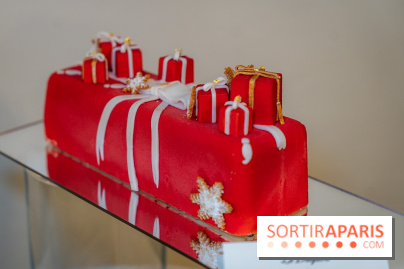Les Bûches de Noël du Drugstore Paris 2025 pour rugir et s'émerveiller - bûche cadeaux