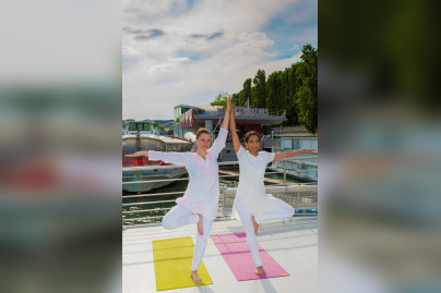 yoga bateaux mouches