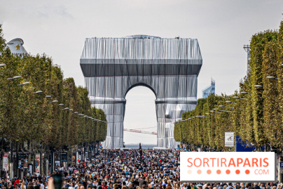 L'Arc de Triomphe empaqueté, hommage à Christo réussi
