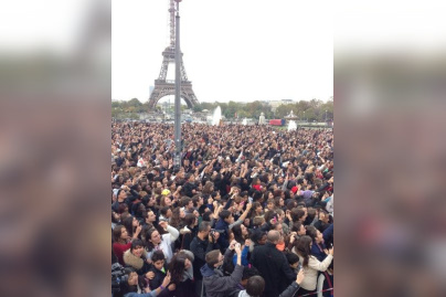 Le flashmob géant Gangnam Style de Cauet avec Psy au Trocadéro