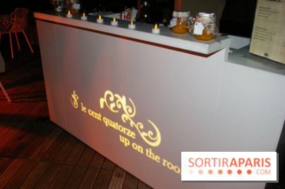 Le bar du 114 up on the Roof