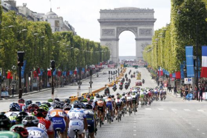 Arrivée du Tour de France 2014 sur les Champs-Elysées