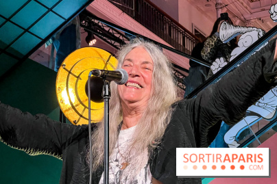 Patti Smith en séance de dédicaces à la librairie Gallimard à Paris