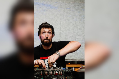 Linear Movement & Friends au Batofar