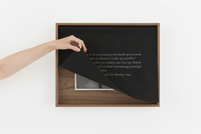 Sophie Calle présente « Parce que » & « Souris Calle » à la Galerie Perrotin 