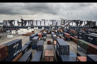 Exposition "Momentum, la mécanique de l'épreuve" de JR à la Maison Européenne de la Photographie 