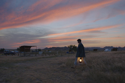 Nomadland de Chloé Zhao remporte le lion d’Or à la Mostra de Venise, le teaser