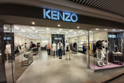 Le créateur Kenzo Takada est mort à l'âge de 81 ans des suites du Covid-19