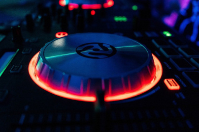 Maceo Plex en DJ set à La Clairière