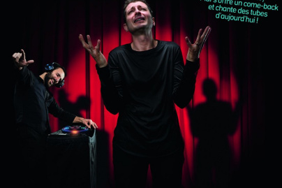 Piaf est dans la Place ! : un spectacle musical avec Johnny Prieur à A la Folie Théâtre