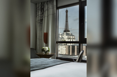 L'hôtel Le Parisis, une sublime adresse avec vue sur la Tour Eiffel