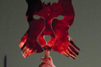 La Conférence des chiens au théâtre Dunois : l'éducation revisitée