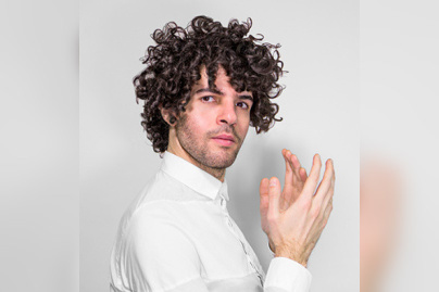 Simon Ghraichy, l'incontournable pianiste au théâtre des Champs-Élysées