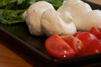 MOZZACHIC : nouveau concept de bar à mozza 3-en-1