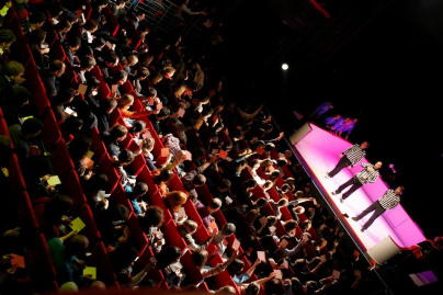 Match d'improvisation professionnelle à la Cigale