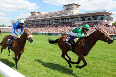 © scoopdyga – Valyra remporte la plus grande course de pouliches au monde devant 40 000 spectateurs