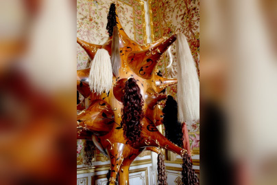 Perruque, Joana Vasconcelos | photo © Sortiraparis.com